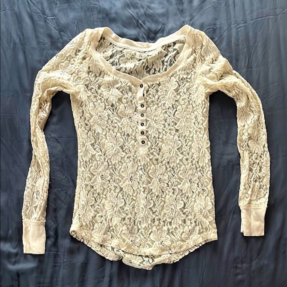 Aeropostale lace long sleeve henley shirt